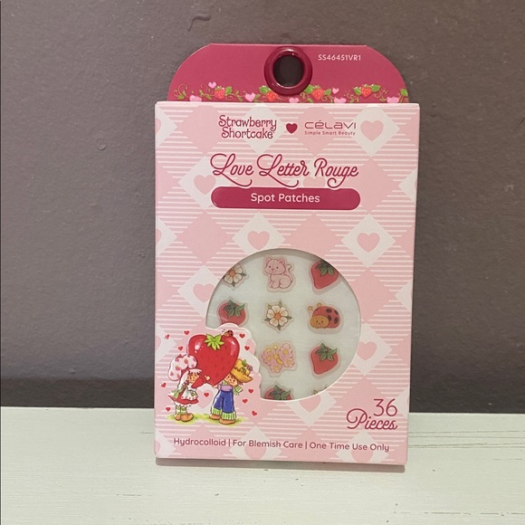 Strawberry Shortcake Other - STRAWBERRY SHORTCAKE SPOT PATCHES -36 Pieces